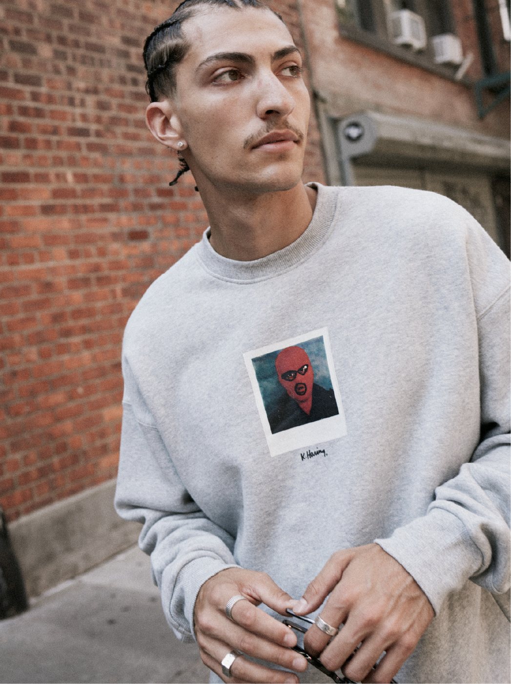 I Love Ugly x Keith Haring: Grey crewneck with a K. Haring polaroid print